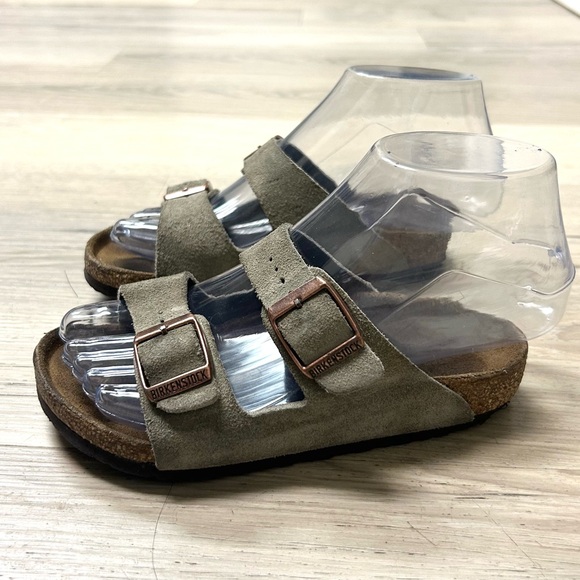 Birkenstock Sandals Arizona Kids EU 31/US 13 Soft Footbed Taupe Suede 2 Strap - Picture 3 of 13